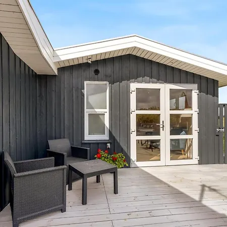 Cvetan - 200m From The Sea By Interhome 펜션