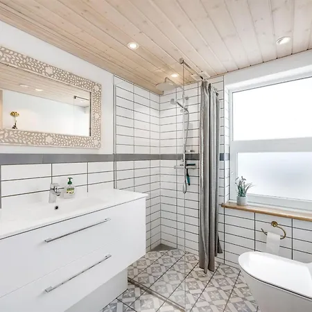 Cvetan - 200m From The Sea By Interhome בית נופש *