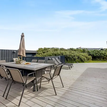 Cvetan - 200m From The Sea By Interhome